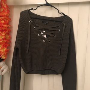 Kendall & Kylie olive sweater
